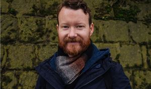 Director Shaun Collings signs with ArtClass