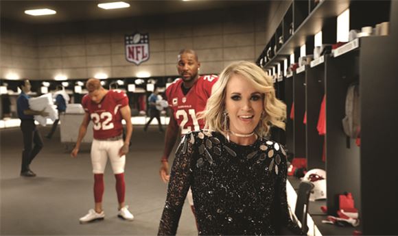 Carrie Underwood returns to open <i>Sunday Night Football</i>