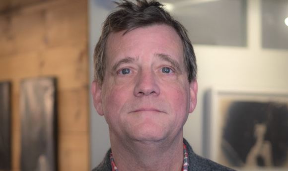 Carousel adds veteran editor Dick Gordon