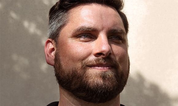 Camp Lucky welcomes Flame artist Artie Peña