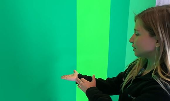 ChromaLight paint improves greenscreen results