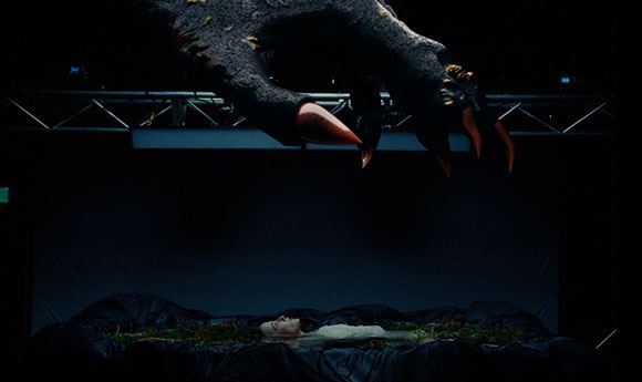 Music Video: Emma Louise & Flume - <I>Monsoon</I>