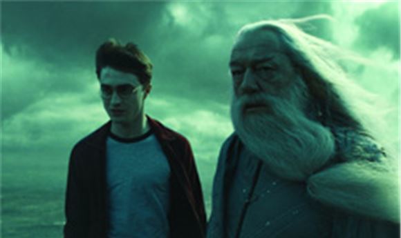 COVER STORY: 'HARRY POTTER AND THE HALF-BLOOD PRINCE'