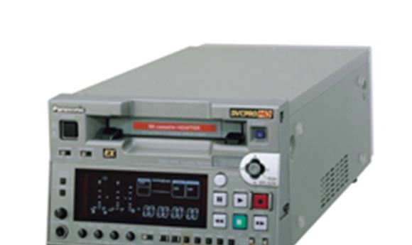 PANASONIC SHIPS AC/DC DVCPRO HD VTR
