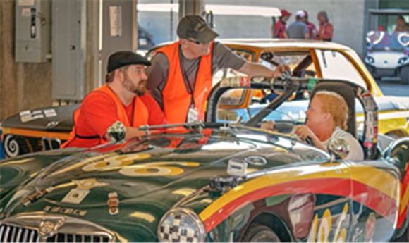 Bulltiger produces, posts 'Vintage Racer'