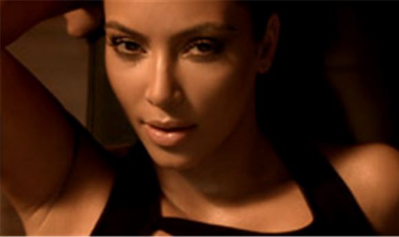 Super Bowl: Skechers keeps up with Kim Kardashian