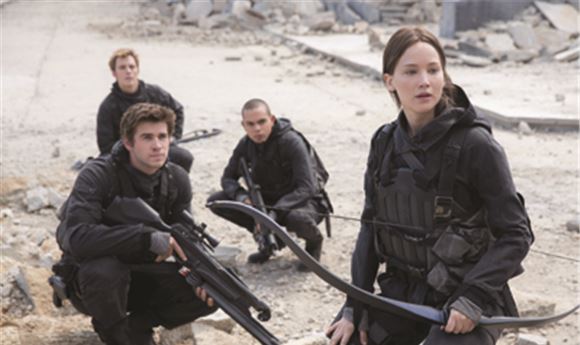 Director's Chair: Francis Lawrence - 'The Hunger Games: Mockingjay — Part 2'